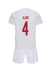 Danmark Simon Kjaer #4 Babyklær Borte Fotballdrakt til barn VM 2022 Korte ermer (+ Korte bukser)